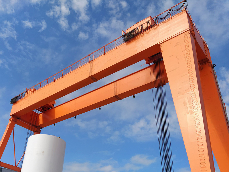 双梁门式起重机